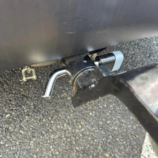 ヒッチマウントの防犯アイテム　