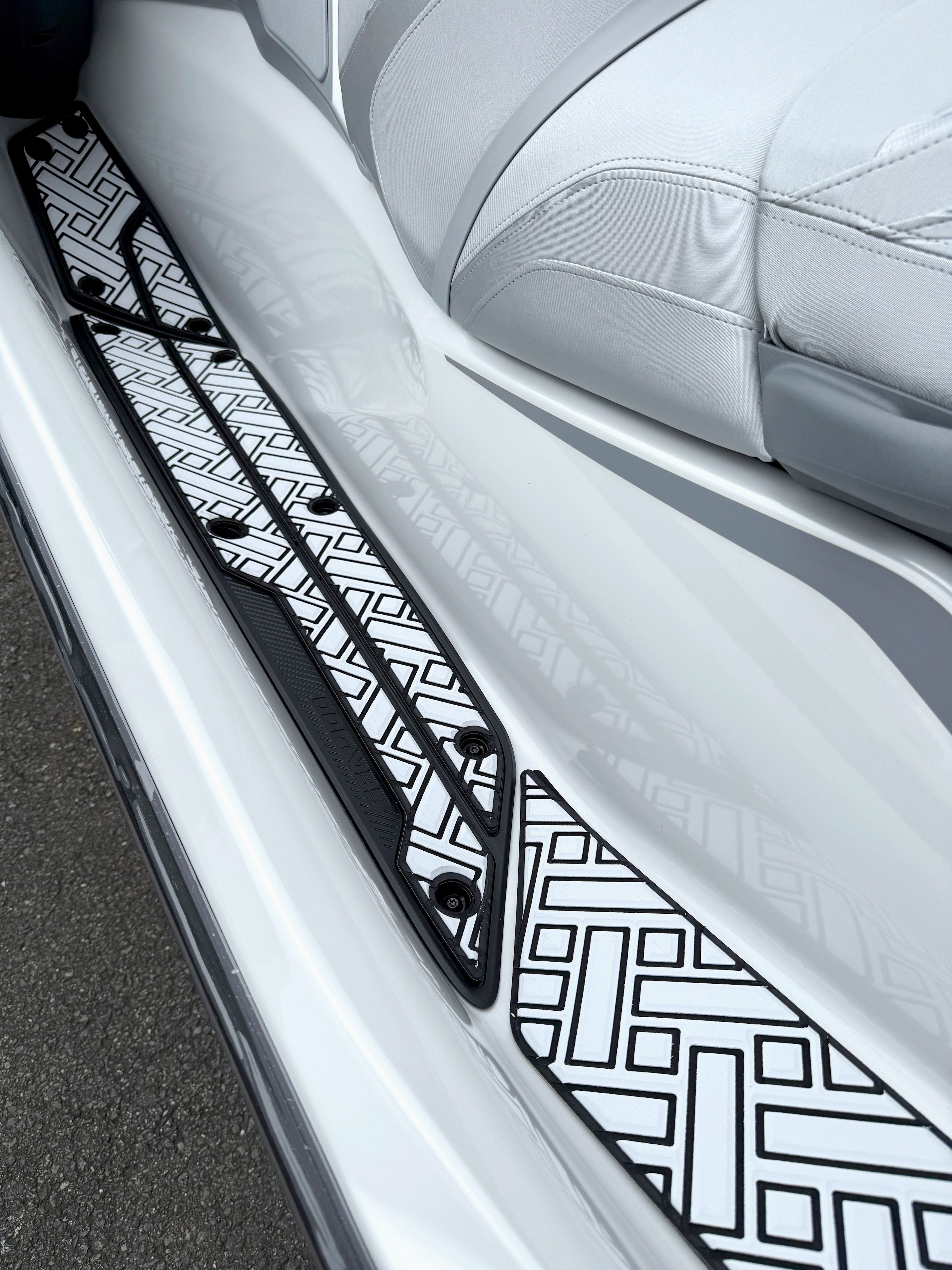 SEADOO デッキマット テープ付き RXT-X 325 (26-) / GTX LTD 325 (26