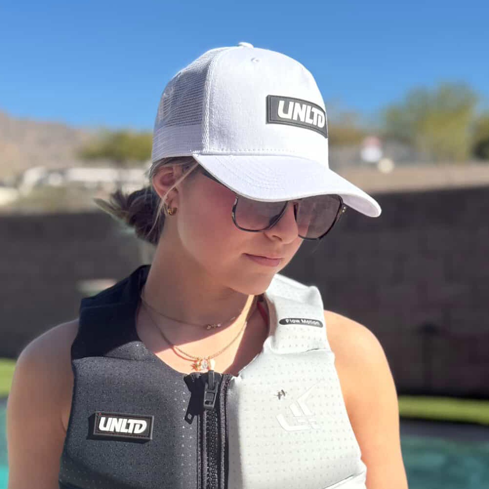 UNLIMITED LOGO CAP ブランドロゴ キャップ 帽子  ホワイト UVケア サポート ULC0653