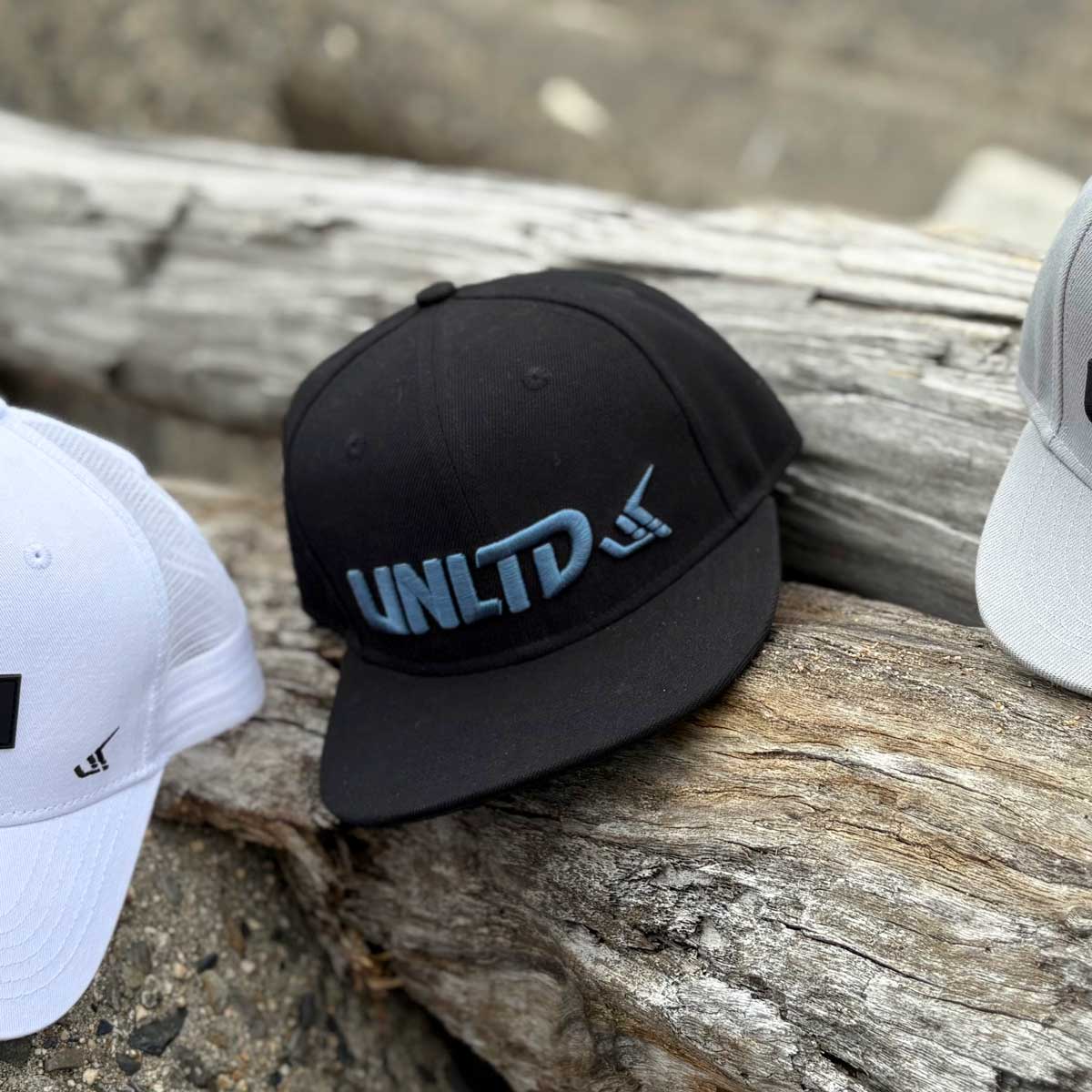 UNLIMITED LOGO CAP ブランドロゴ キャップ 帽子 ブラック フラット UVケア サポート ULC0651